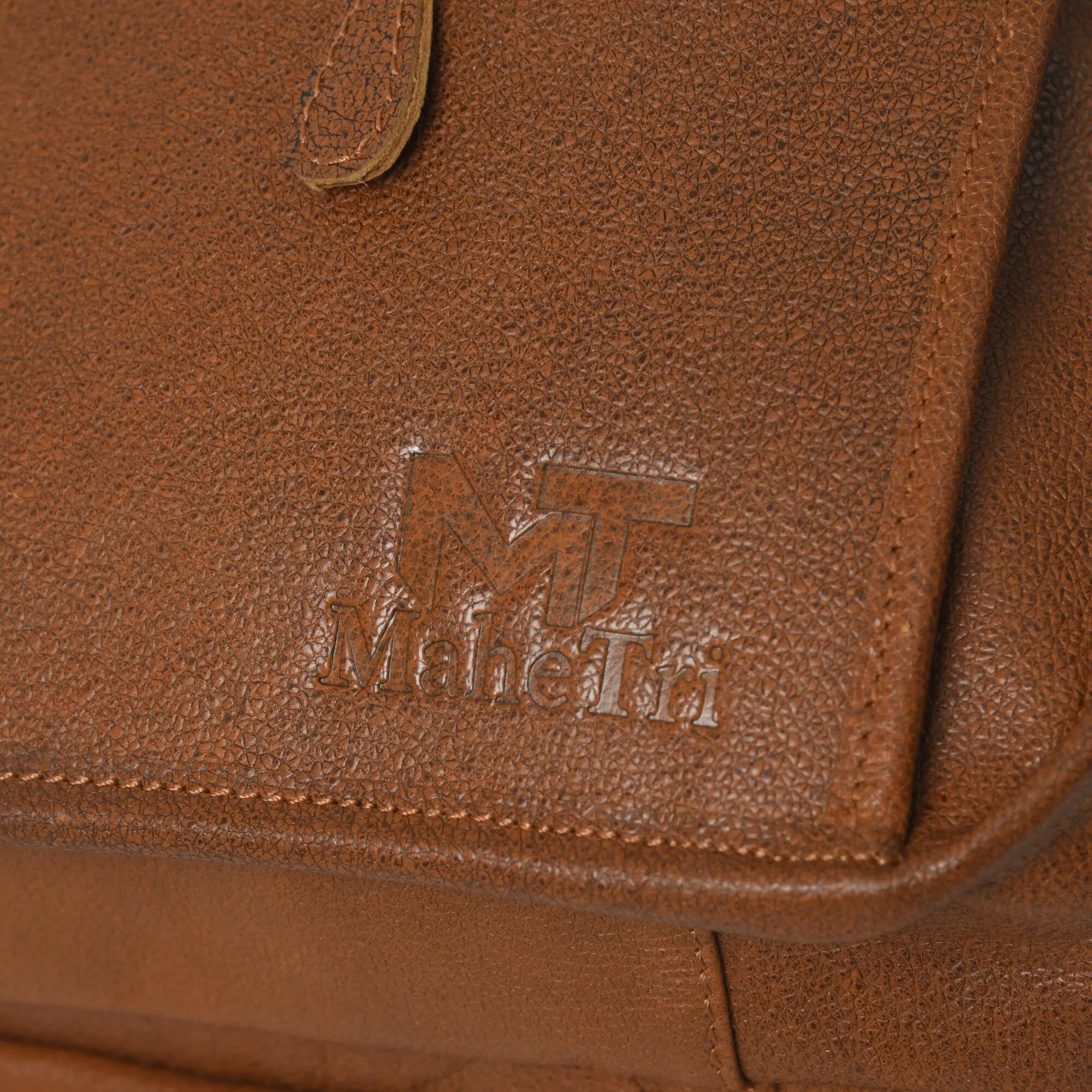 MaheTri Captain Buffalo Briefcase