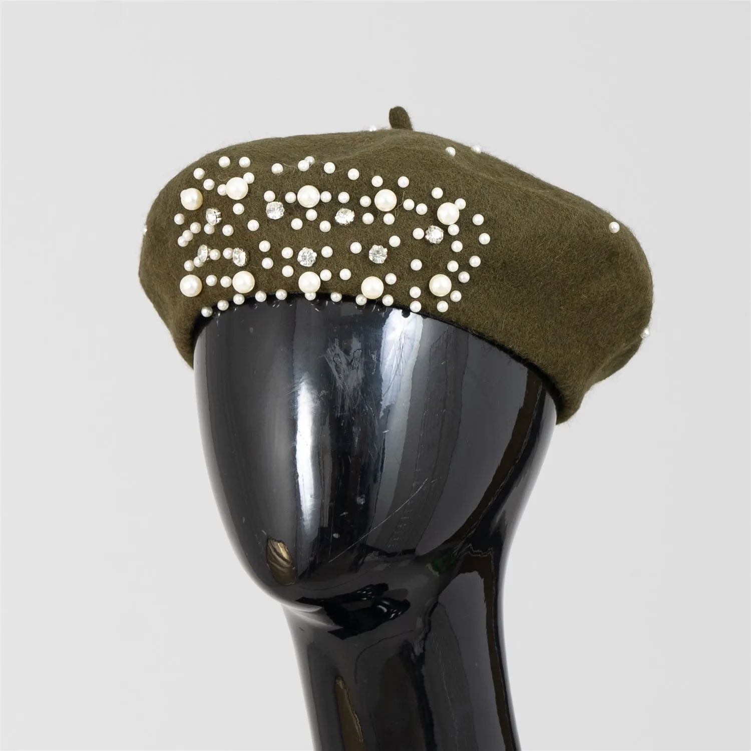 Passion 4 Fashion FH403AS Embellished Pearl Beret