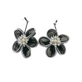 Pre Order:  Exaggerated Lace Pearl Flower Earring